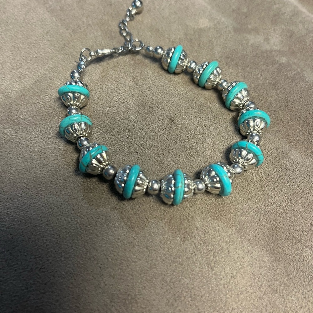 Turquoise and Silver Beaded Bracelet